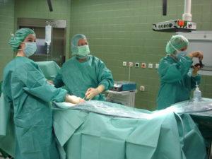 Ambulante Operationen im Krankenhaus verbinden die Vorteile von ambulanter Behandlung mit der Sicherheit eines Krankenhauses.