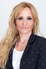 Ansprechpartnerin Cathrin Markiewicz Wohn-/ Gewerbeimmobilien +43 1