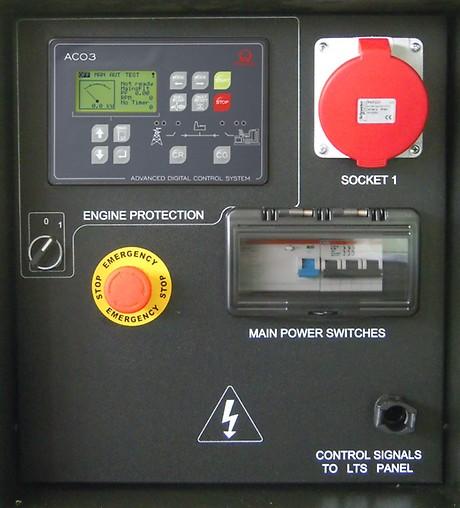 Netzspannung (3-phasig) Generatorspannung (3-phasig) Generatorfrequenz Batteriespannung