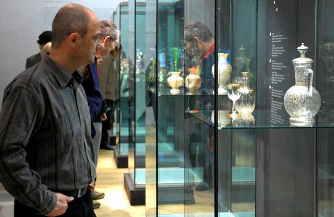 Abb. 2011-2/146 Ausstellung Luxus- & Dekoratives Glas - Die Produktion von