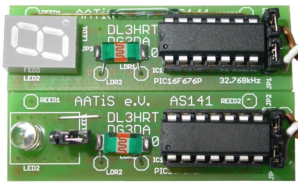 2. Hardwareübersicht Abbildung 1 zeigt beide Bestückungsvarianten von AS141. Oben ist die Variante mit Siebensegment-Anzeige abgebildet und darunter die Variante mit LED-Bestückung.