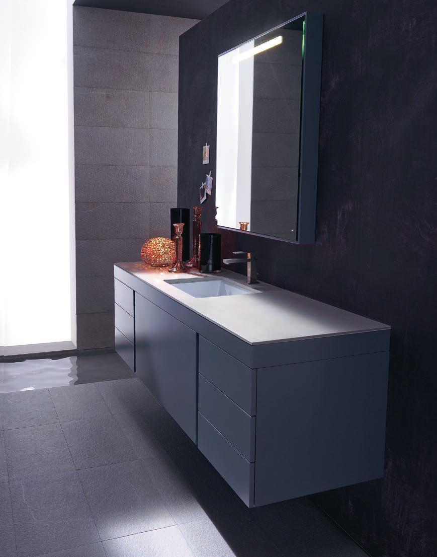 Top in pietra Bianco Everest con lavabo sottopiano White Everest stone top with under-top