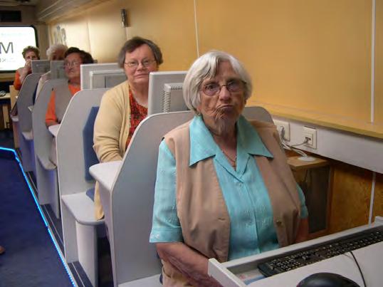 Beratung und Unterstützung für Seniorenwohneinrichtungen Möglichkeit zur Ersterfahrung mit dem Internet