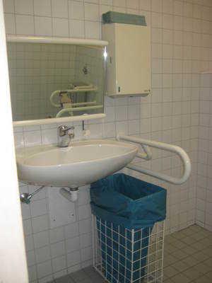 Öffentliches WC im Hans-Eisenmann-Haus