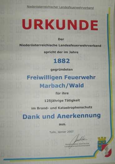 Seite 6 von 8 ÖkRat Honeder und Bürgermeister Prinz dankten ihrerseits für den Einsatz einer der ältesten Feuerwehren in