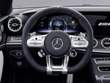 . designo Interieur AMG Performance Lenkrad in Mikrofaser DINAMICA Dieses AMG Lenkrad ist durchgängig in griffiger Mikrofaser DINAMICA ausgeführt für perfekten Grip und präzises Steuern.