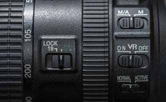 66 3 Objektive 3.1.2 ZOOM Bei allen kompatiblen Nikon-Objektiven mit Zoom erfolgt das Zoomen mittels eines Drehrings.