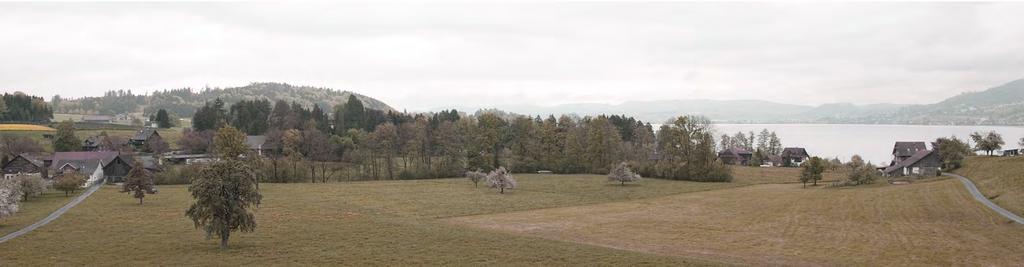 Blick von Süden auf das Gut Aabach mit