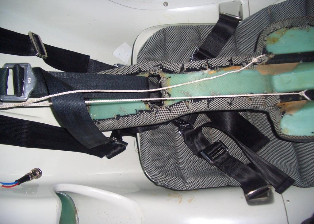 Leine und Befestigung am verunfallten Flugzeug Foto: BFU Untersuchungsführer: