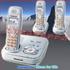 Schnurloses digitales DECT-Telefon Cordless digital DECT telephone. Bedienungsanleitung Operating Instructions DECT 4500