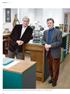Erfolgscouple: Jean-Marc Jacot (links) und Michel Parmigiani vor einer Tischuhr mit islamischem Kalender. Kosten: ca. 2,5 Millionen Franken.