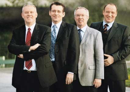Von links nach rechts: Dr. Eric Janssens, Dr. Joachim Kreuzburg, Dr. Günther Maaz, Olaf Grothey Der Vorstand Dr.