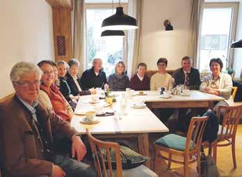 MITGLIEDEREHRUNGEN BEI DER AU- BAD FEILNBACH Die diesjährige Jahreshauptversammlung des Ortsvereins Au-Bad Feilnbach fand im Kaffeestüberl des Gasthauses Andrelang in Au statt.