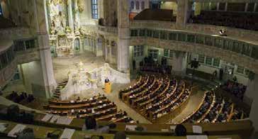 NACHRICHTEN FRIEDENSNOBELPREIS- TRÄGERREDE Am 3. April 2017 sprach Frederik Willem de Klerk im Rahmen der Friedensnobelpreisträgerreden in der Dresdner Frauenkirche.