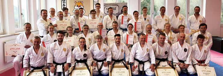 Sieben Karateka des Schöllnacher Karate Club haben in Grafenau ihre Gürtelprüfung abgelegt.