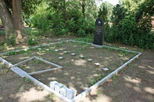 Teilanonyme Urnengräberfelder in Teupitz und Egsdorf Noch nie in der Geschichte hat sich die Bestattungskultur in Deutschland in so kurzer Zeit so drastisch verändert wie in den letzten 30 Jahren.