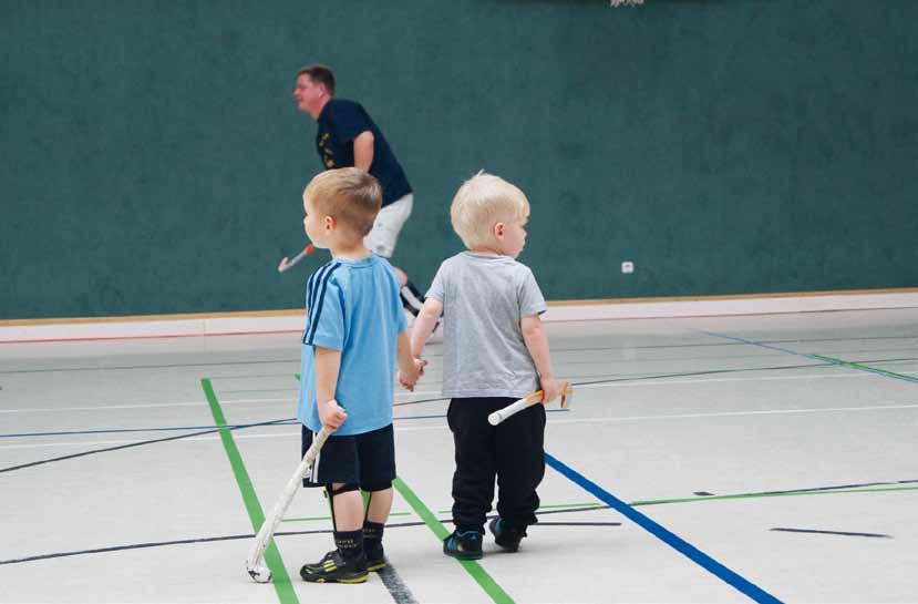 44 www.pritzwalk-fhv.de MINIS Nachwuchs willkommen Der Pritzwalker Fussball- und Hockeyverein freut sich über das rege Interesse der Kleinsten an dem Hockeysport.