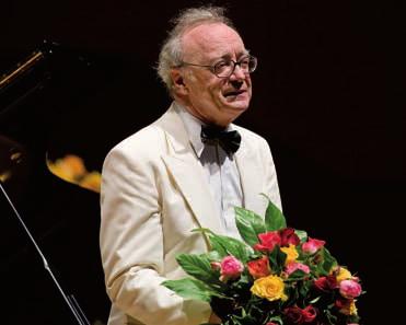 Alfred Brendel, Preisträger des Klavier-Festivals Ruhr 2004, bei seinem Abschiedskonzert 2008.