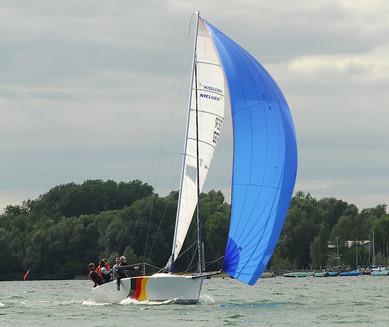 Beispiel einer Clubyacht des Yachtclubs Radolfzell in der Stadt Radolfzell am Bodensee Melges24 - Ballalinda und die Hausherren Länge 7,82 m