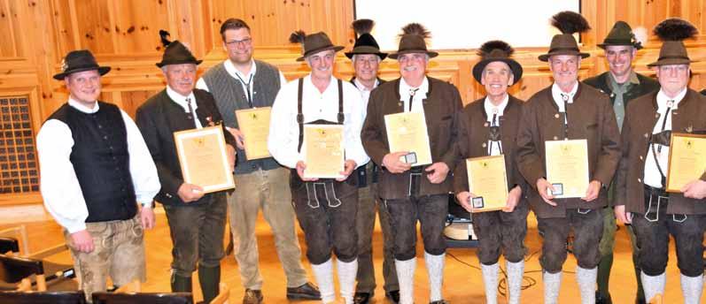 Jagdhornbläser Vollversammlung der Vereinigung der Südtiroler Jagdhornbläser Erfolgreiches Jahr Am 5. April 2019 trafen sich die Südtiroler Jagdhornbläser zur 26.