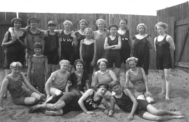 1895 Gründung der Jugendabteilung. Sie zählte bereits im ersten Jahr 62 Schwimmschüler.