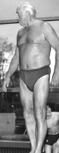 Im Sommer beendete Wilhelm Wemheuer nach fast 40 Jahren im zarten Alter von 80 Jahren seine Tätigkeit als Übungsleiter im Schwimmlehrbetrieb.