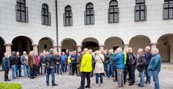 Personelles Pensionisten Allgemeines Pensionistentreffen 2019 Organisator Erwin Vögele nahm die Polizeipensionisten im Schloss
