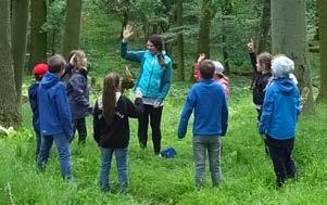 Bundesverband Outdoor-Kids bei den Waldjugendspielen Die Deutsche Wanderjugend beteiligte sich an den Waldjugendspielen in Nordhessen, die an mehreren Terminen stattfanden, so auch am Tag des