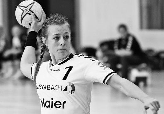 Die Handballerinnen der TSG Ober-Eschbach haben am Sonntag ihr erstes Heimspiel der Saison 2015/16 gegen den PSV Recklinghausen mit 30:21 gewonnen und sind damit eine von vier Mannschaften, die mit
