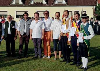 TC ad Tatzannsdorf-Oberschützen gelungener Saisonstart Trainingslager in Pula Mit viel Elan startete der Tennisclub in die diesjährige Freiluft-Saison.