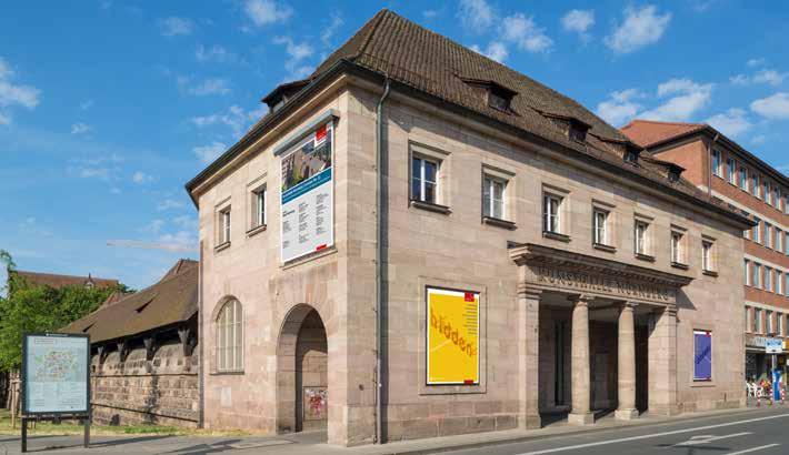 Der funktionale Ausstellungsteil mit seinen nunmehr acht Ausstellungsräumen verbirgt sich jedoch, vom öffentlichen Raum aus kaum wahrnehmbar, im Zwingerbereich der historischen Stadtmauer.