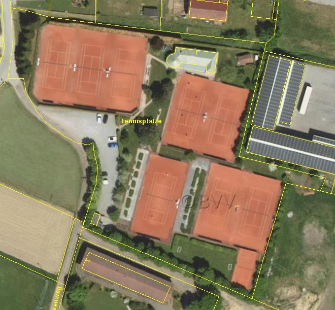 Die Tennisanlage heute Grundstücksgröße Fl. Nr. 1335 4.548 m² Fl. Nr. 1334/3 2.194 m² Fl. Nr. 1332/2 5.
