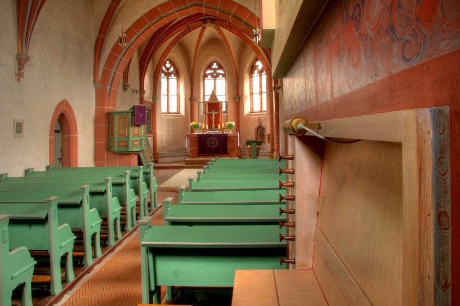 VERABSCHIEDUNG IN DEN RUHESTAND von Kantorin Sabine Barth Schön waren die Kirchenmusikjahre in den Kirchen in Elnhausen und Wehrshausen, in denen ich seit 1995 die Gottesdienste auf der Orgel