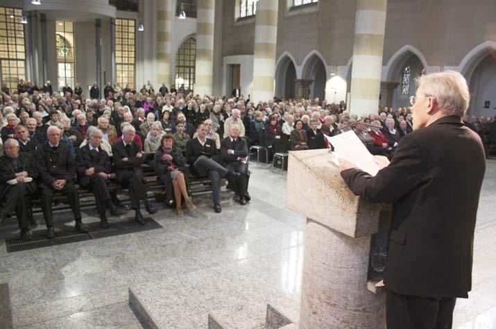 Konzilstexte, die Licht spenden Vortrag von Kardinal Walter Kasper in Osnabrück Fabian Sandkühler Über 600 Teilnehmende strömten am 3.