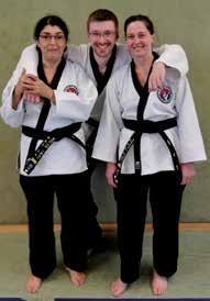Hapkido: Drei Sportler erlangen dritten Dan Jahrzehntelange Erfahrung trifft sich zur Prüfung Fast 80 Jahre Erfahrung in Hapkido stellten sich zur Prüfung zum dritten Dan.