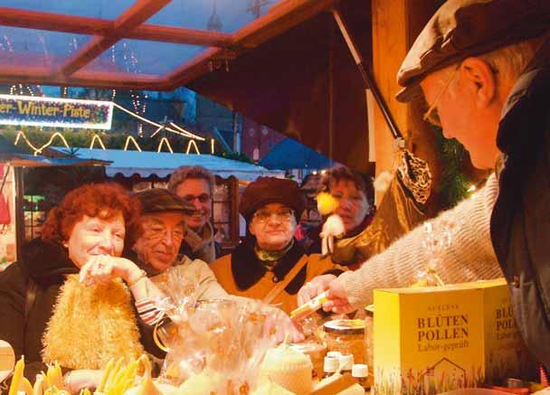 HAUSZEITUNG Aus den Siedlungen 9 Besuch auf dem Weihnachtsmarkt Glühwein am Kamin Zum Weihnachtsmarkt in Bad Salzuflen ging am 7.
