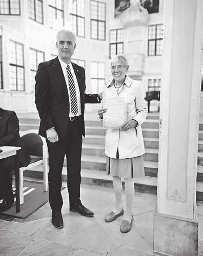 Als besondere Gäste konnte der Stiftungsvorsitzende, Wolfgang Herder, die Stadträtin Lucia Lewalter-Schoor und den Präses Peter Vollrath-Kühne begrüßen.