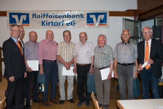 Neben den Mitgliedern richtete er seinen besonderen Gruß an die Vertreter der Verbundunternehmen und Kreislandwirt Andreas Kornmann.