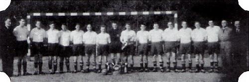 Aufgrund der Meisterschaft durfte der FVE dann 1950/51 die Verbandsspiele in der nächsthöheren Klasse, der Bezirksklasse Darmstadt, mitmachen.