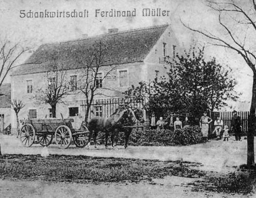 Juni 2019 Mitteilungsblatt Wülknitz Seite 14 Ein Haus mit langer Tradition Schankrecht seit 1875 Gasthof Zur Eisenbahn Wülknitz feiert Jubiläum Unser Gasthaus wurde 1875 im Zuge des Baus der