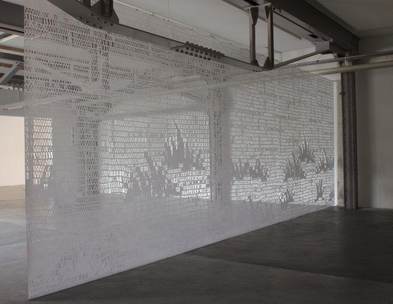 PAPIERSCHNITT #6(Wiese) 2012 260x720cm Ausstellungsansicht Kunstraum