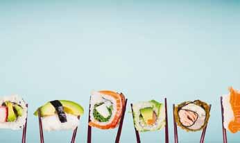 Gesundheit und Ernährung Japanischer Maki-Sushi-Abend Sushi ist ein besonders schmackhaftes Beispiel für die japanische Küche.