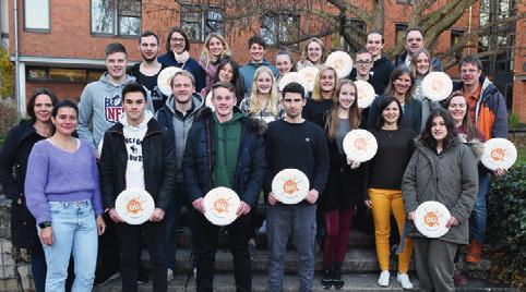 Foto: LSB Planungstreffen Die 15 Freiwilligendienstleistenden aus den Kreisund Stadtsportbünden haben sich mit ihren Mentorinnen und