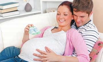 >3 VOR DER GEBURT Geburtsvorbereitung für Paare Dieser Kurs gibt Paaren die Möglichkeit, sich gemeinsam und bewusst eine Auszeit für das heranwachsende Kind zu nehmen.