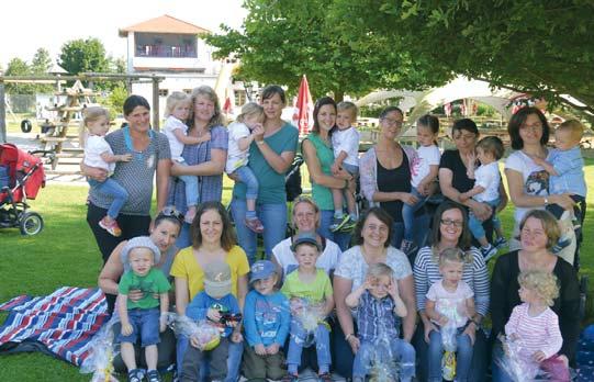 Gut gelaunt bei herrlichem Sonnenschein trafen Mamis mit ihren Kindern beim Wildpark ein.