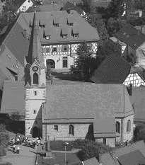 Die Seiten der Nikolauskirche in Freiberg-Geisingen Im Internet: http://www.geisingen.meinekirche.