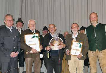 Schwaben Ehrungen des Kreisjagdverbands Kempten Auf der Hubertusfeier des Kreisjagdverbandes Kempten bekamen die Geburtstagsjubilare Reinhard Böck (65), Josef Schweinberg (80), Hermann Fischer (85)