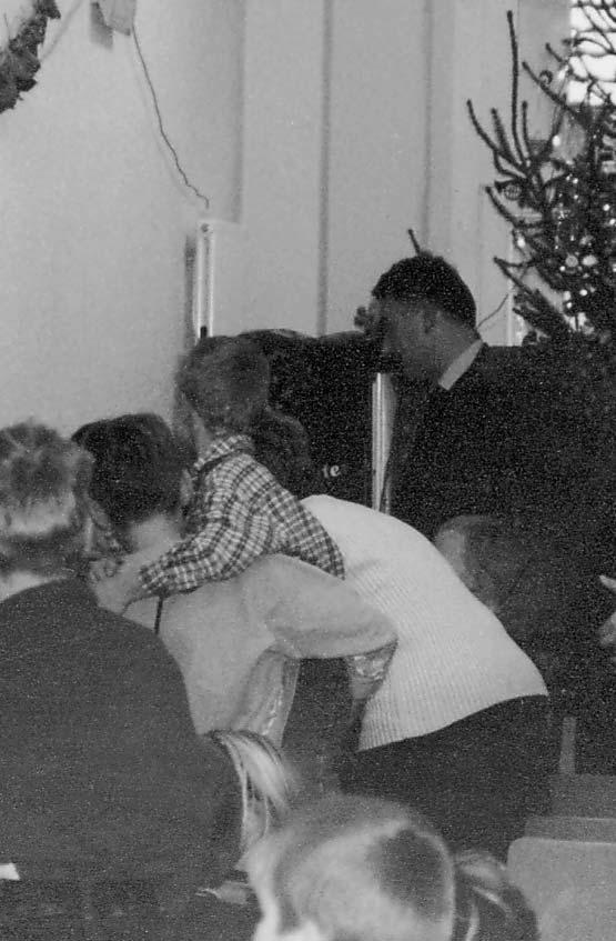 Aber zu guter Letzt war für jeden etwas dabei, und viele versprachen Besserung. Jörgs Musikschule aus Lugau bot uns ein lustiges Weihnachtsprogramm, wo alle Kinder mitmachen durften.