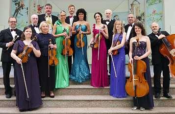 Anna Fuhrländer. Bad Füssing leistet sich ein eigenes Profi-Kurorchester mit Berufsmusikern aus sieben Ländern der Welt für professionellen hochklassigen Musikgenuss Tag für Tag.