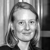 Britta Rösener, geboren 1967, lehrt und forscht seit 2001 als Wissenschaftliche Mitarbeiterin am Lehrstuhl Planungstheorie und Stadtentwicklung der RWTH Aachen University.